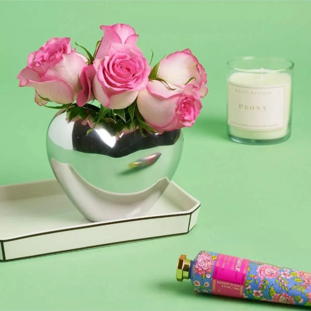 Lunares heart vase popsugar must have NEW in box